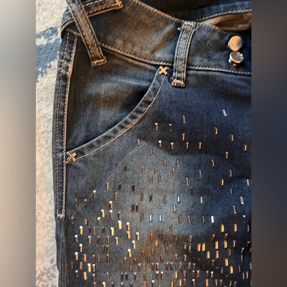 Authentic MET Jeans with Appliqué - Picture 4 of 12
